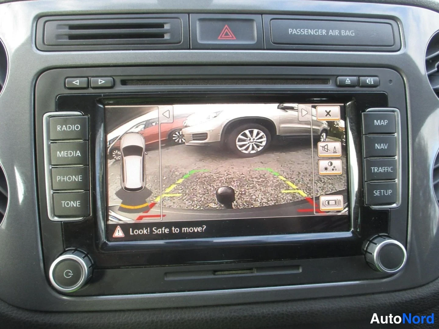 Musta Volkswagen Tiguan 2013, yksityiskohta, kuva 21