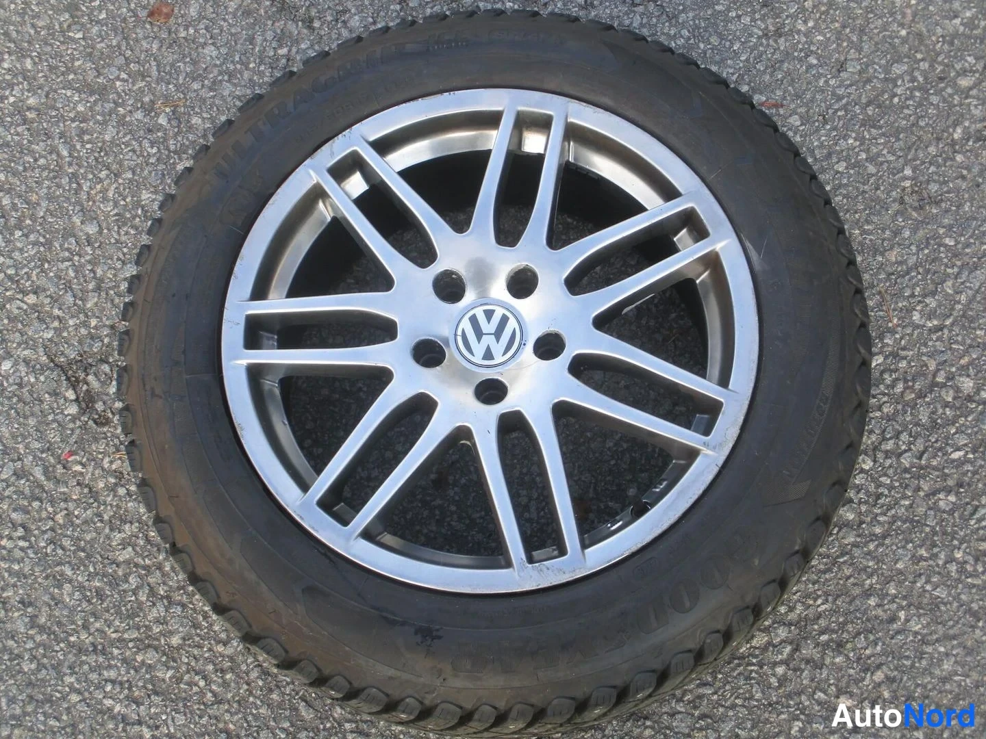 Musta Volkswagen Tiguan 2013, yksityiskohta, kuva 22