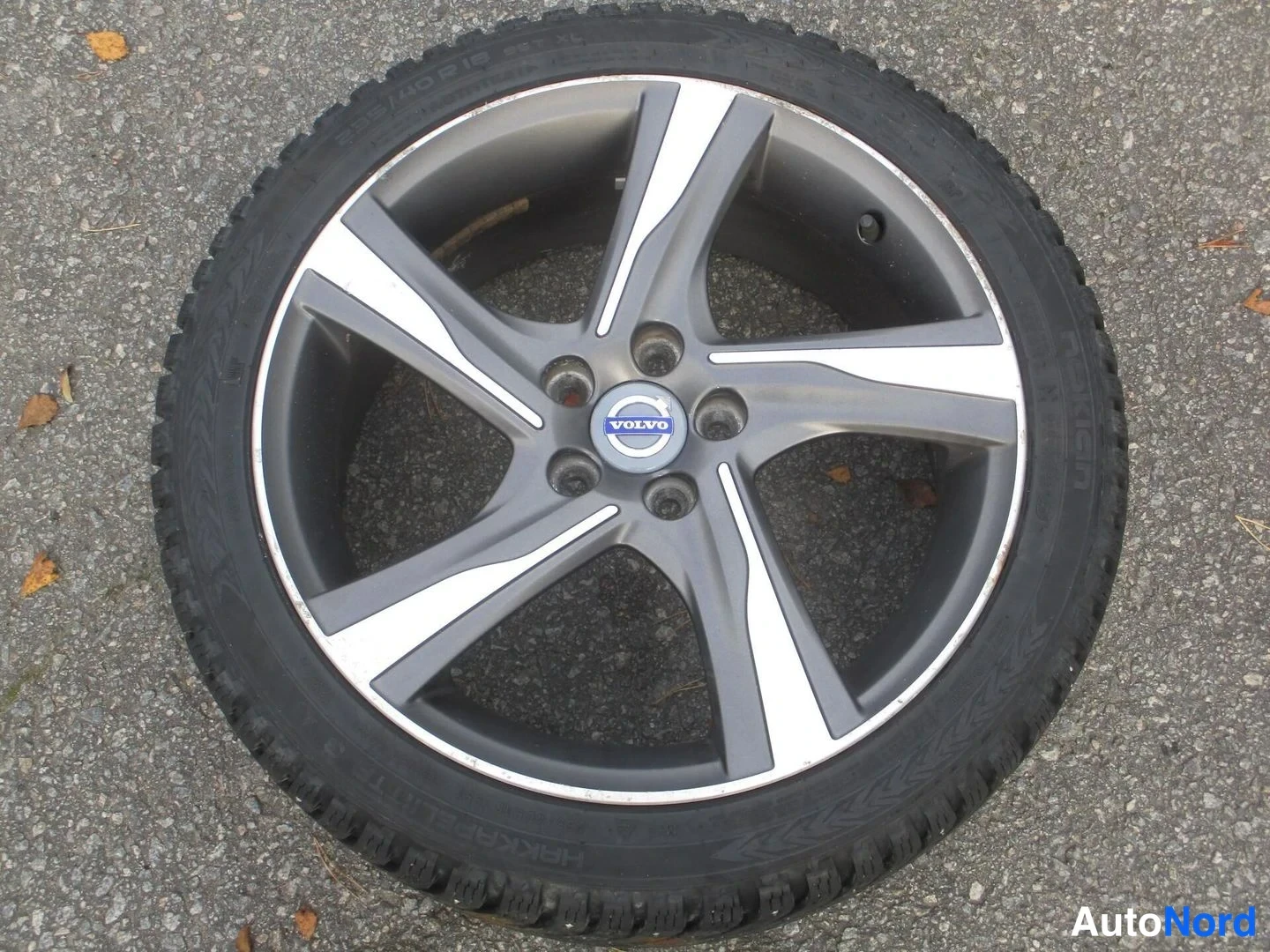 Musta Volvo V60 2014, yksityiskohta, kuva 21
