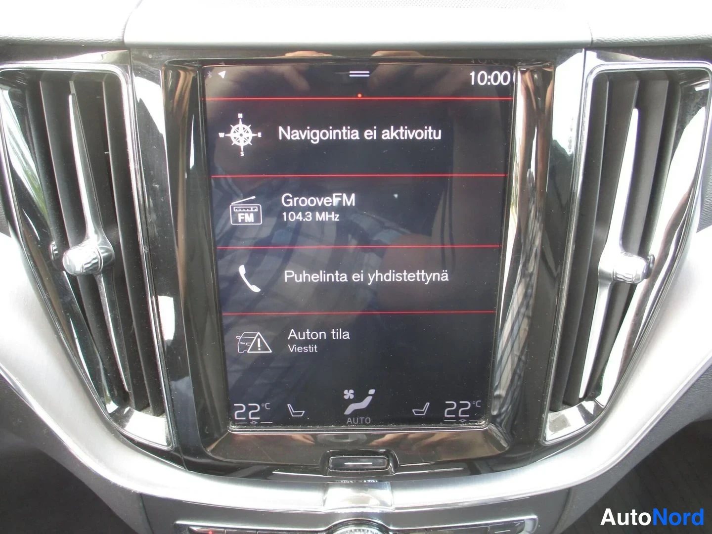 Musta Volvo XC60 2019, yksityiskohta, kuva 17