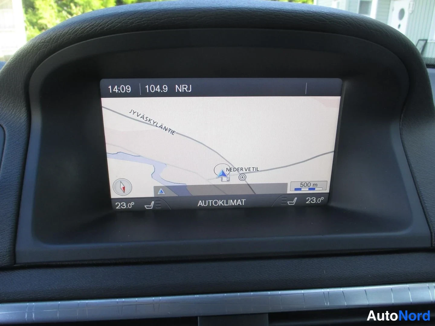Ruskea Volvo XC70 2014, yksityiskohta, kuva 19