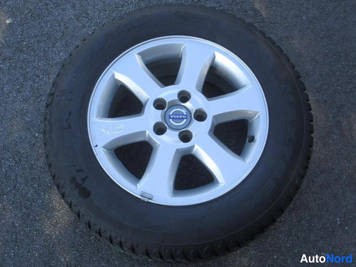 Ruskea Volvo XC70 2014, yksityiskohta, kuva 24