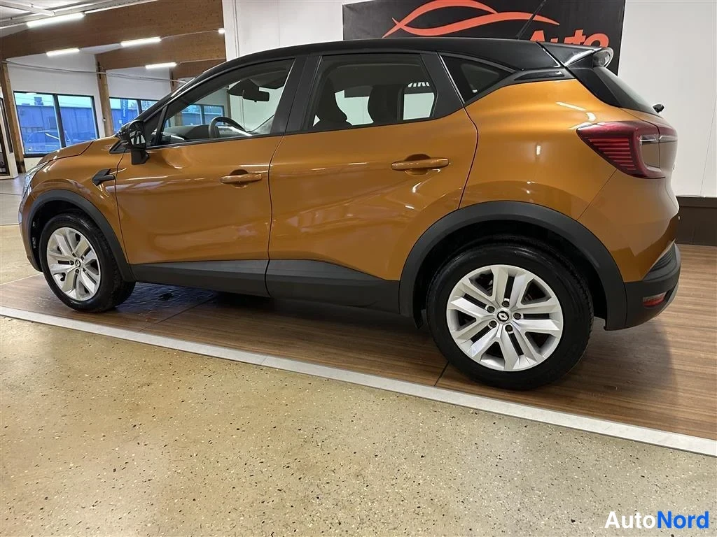 Oranssi Renault Captur 2022, takaviisto, kuva 4