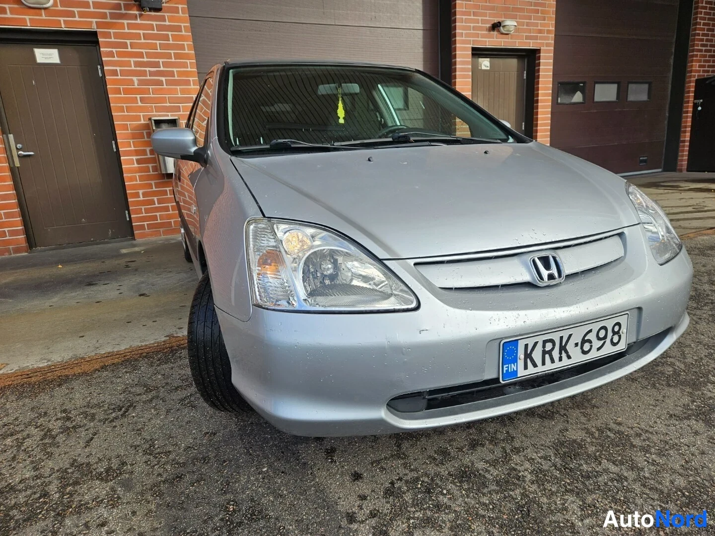 Hopea Honda Civic 2003, etuviisto, keula oikealle, kuva 3