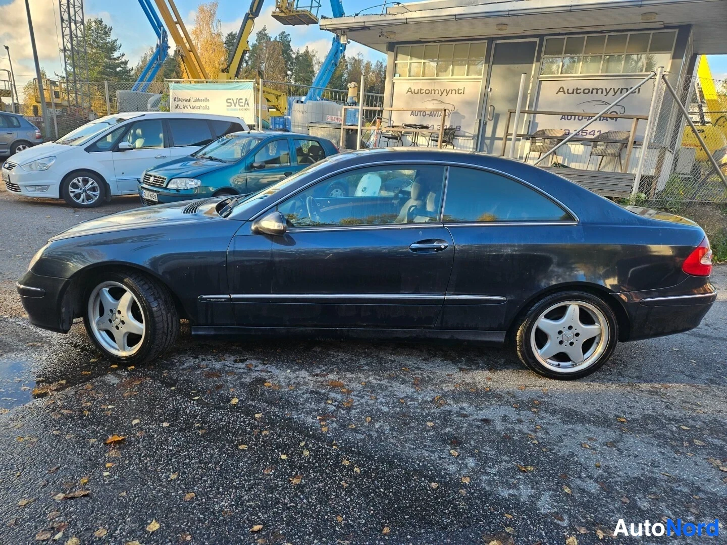 Sininen Mercedes-Benz CLK CDI 2005, sivulta, kuva 5