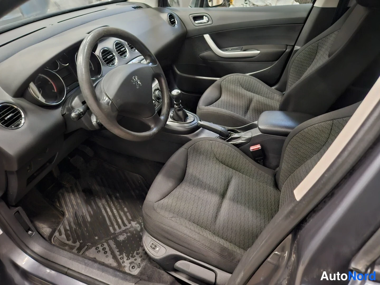 Harmaa Peugeot 308 2010, kuva 14