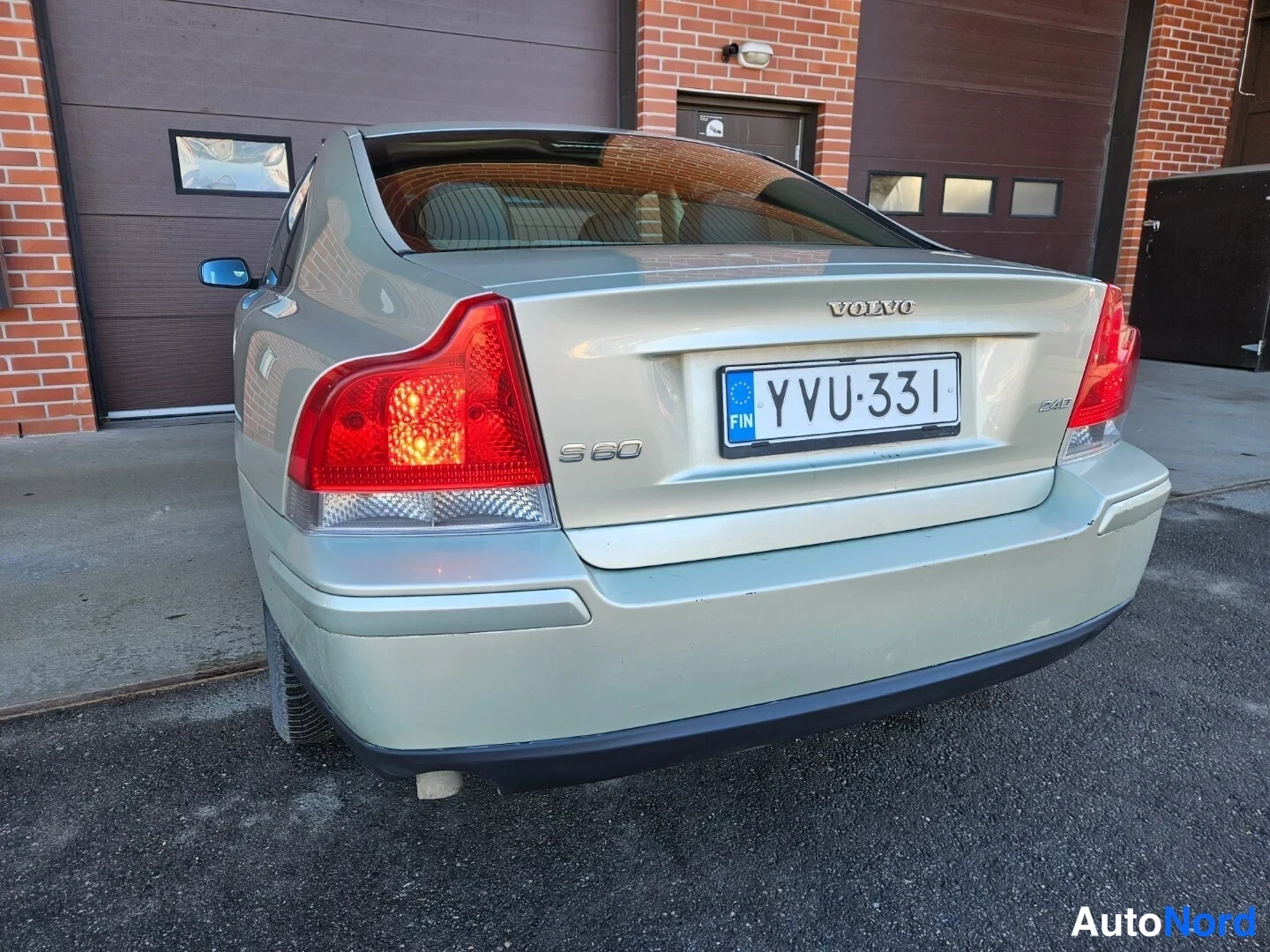 Beige Volvo S60 2005, takaviisto, kuva 7