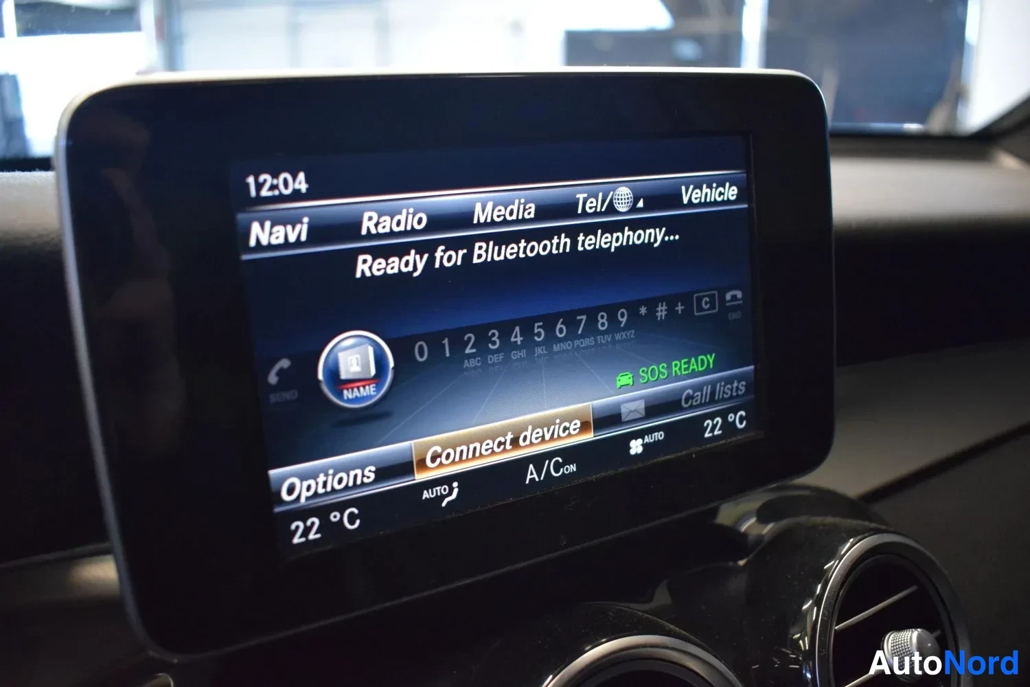 Punainen Mercedes-Benz GLC 350 e 4MATIC 2017, yksityiskohta, kuva 8