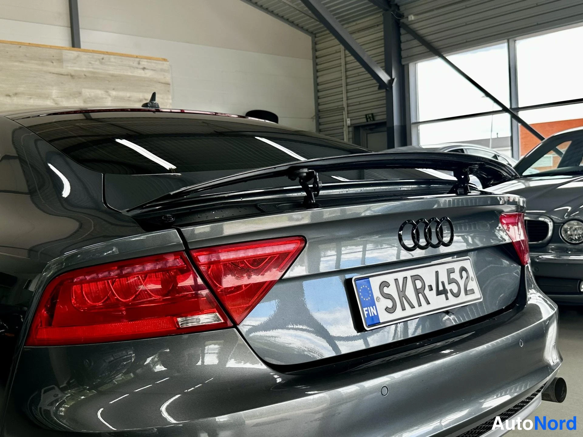 Harmaa Audi A7 2012, kuva 8