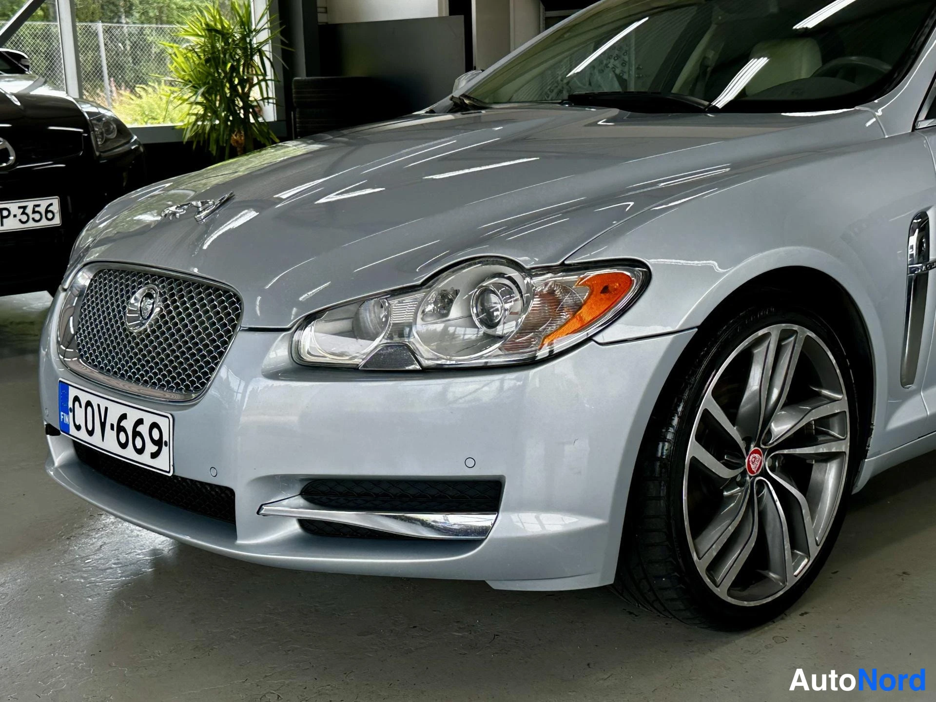 Hopea Jaguar XF 2008, kuva 2