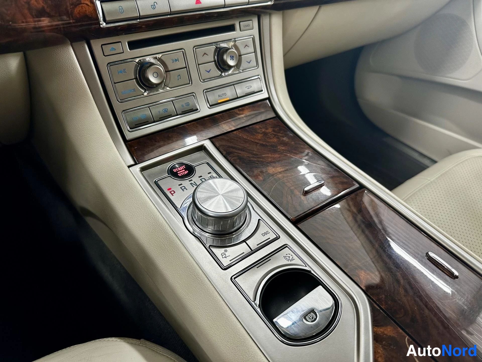Hopea Jaguar XF 2008, kuva 23