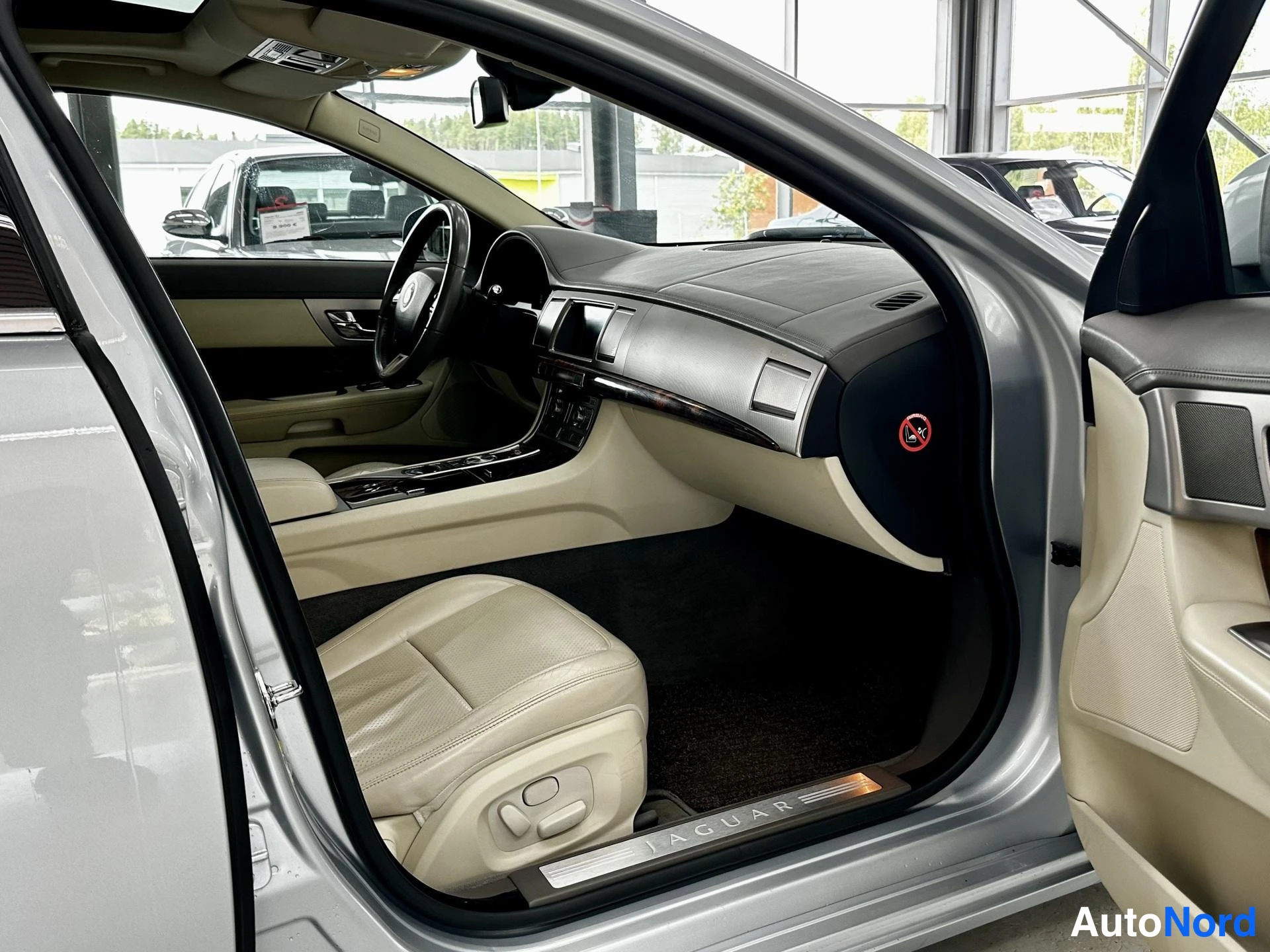 Hopea Jaguar XF 2008, kuva 12