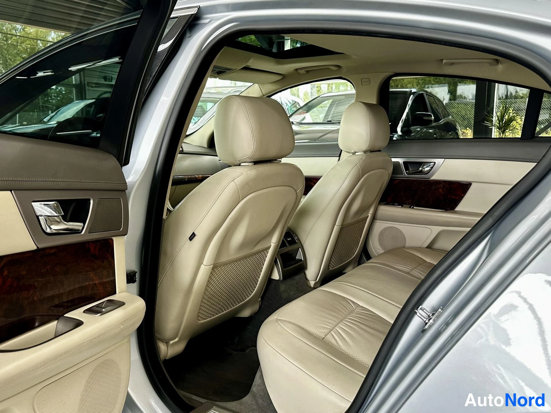 Hopea Jaguar XF 2008, kuva 15
