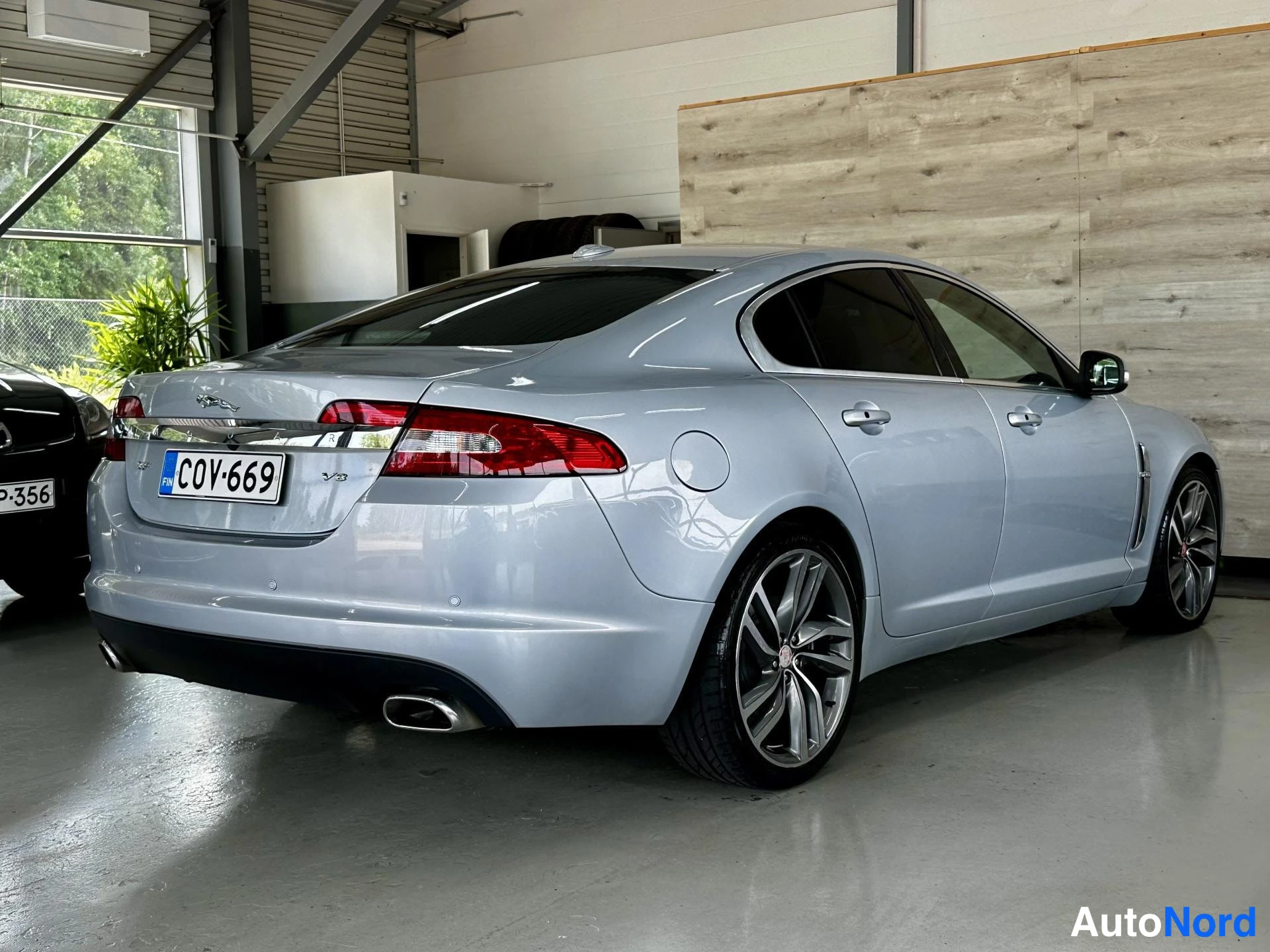 Hopea Jaguar XF 2008, kuva 6