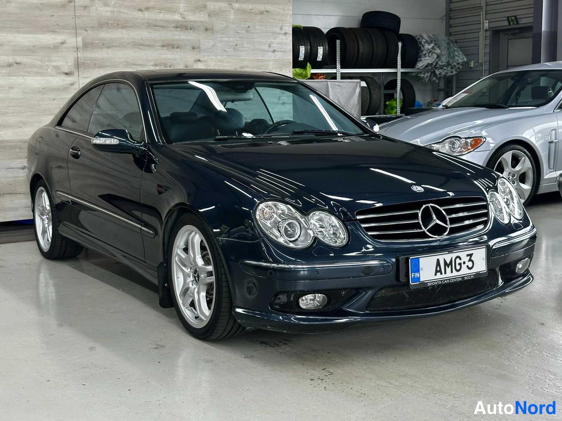 Musta Mercedes-Benz CLK 55 2004, kuva 2