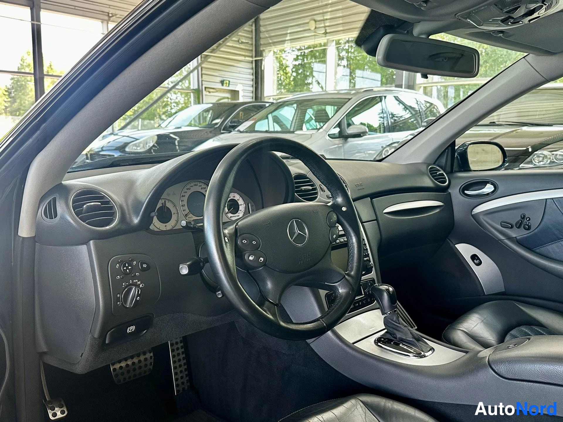 Musta Mercedes-Benz CLK 55 2004, kuva 9
