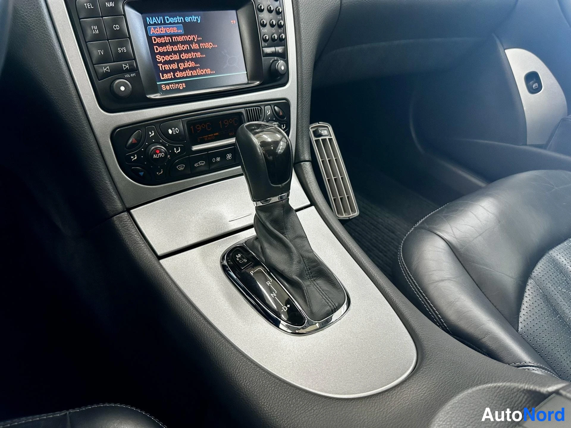 Musta Mercedes-Benz CLK 55 2004, kuva 11