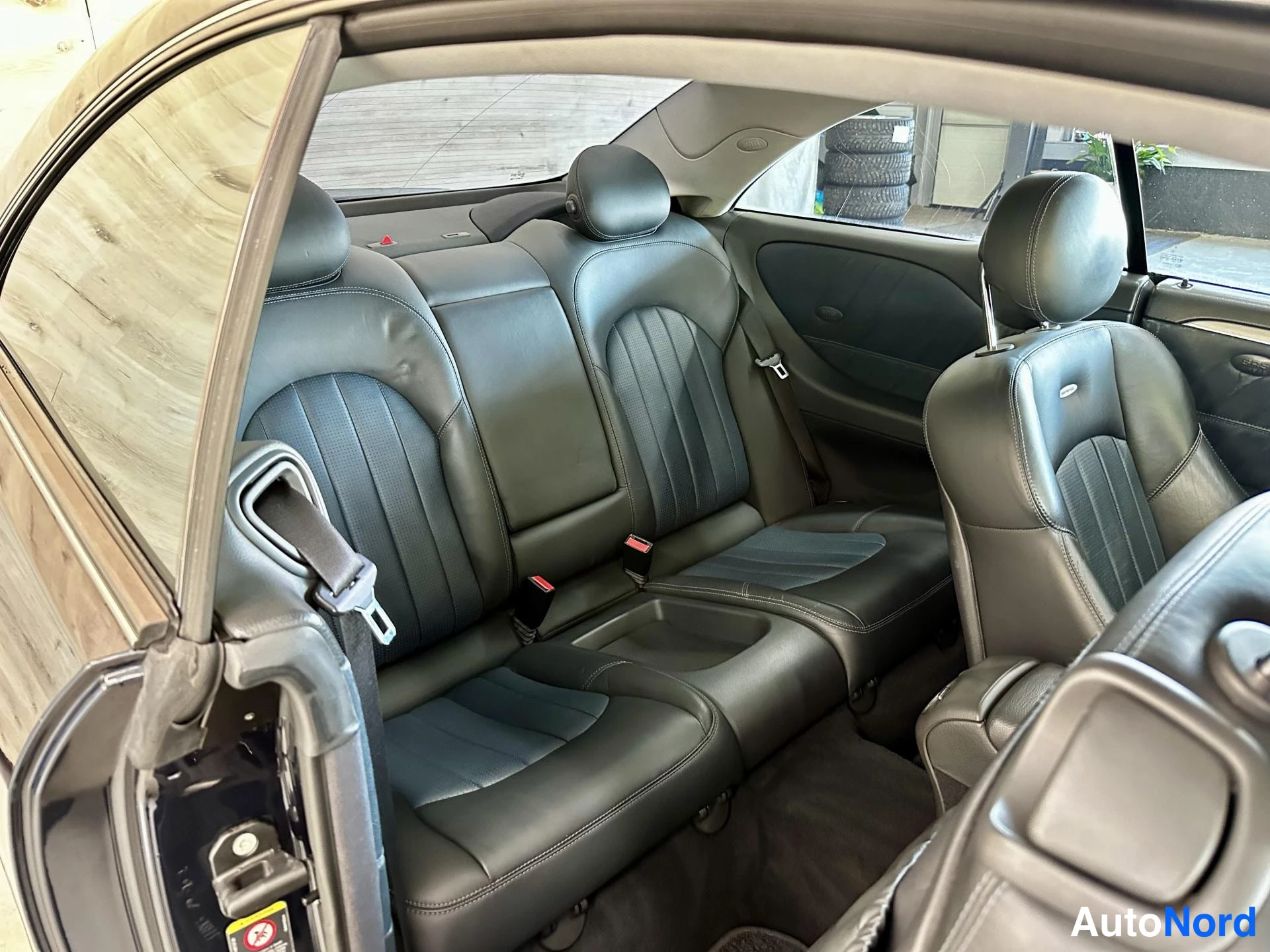 Musta Mercedes-Benz CLK 55 2004, kuva 15