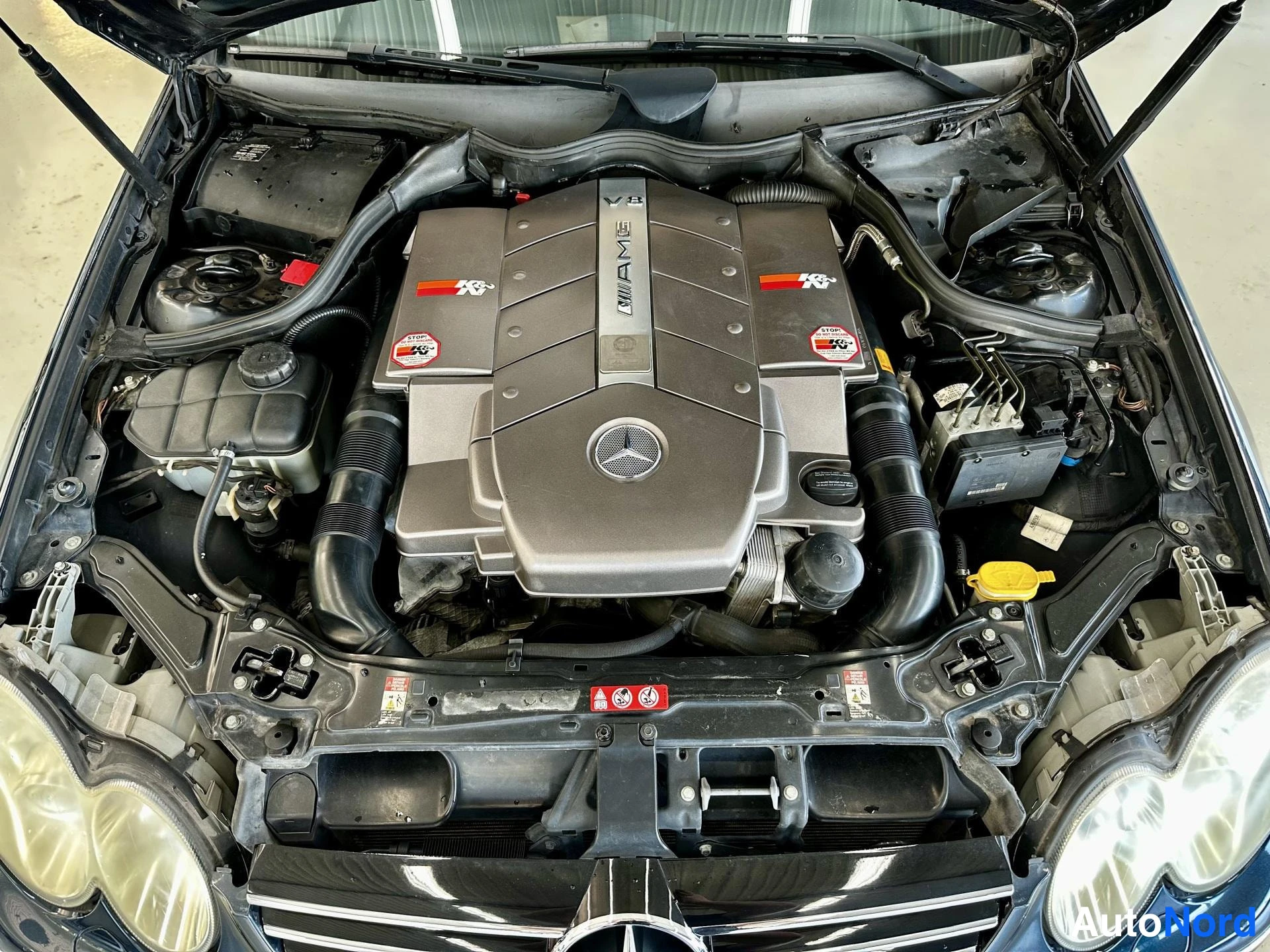 Musta Mercedes-Benz CLK 55 2004, kuva 17