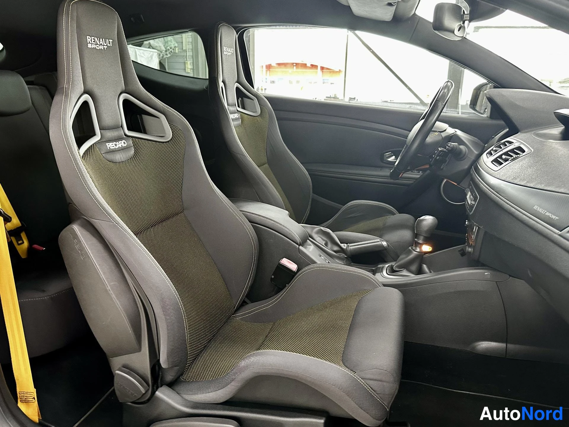 Musta Renault Megane 2010, kuva 16