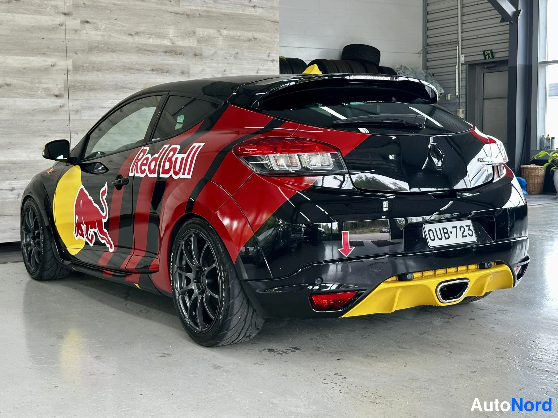 Musta Renault Megane 2010, kuva 7