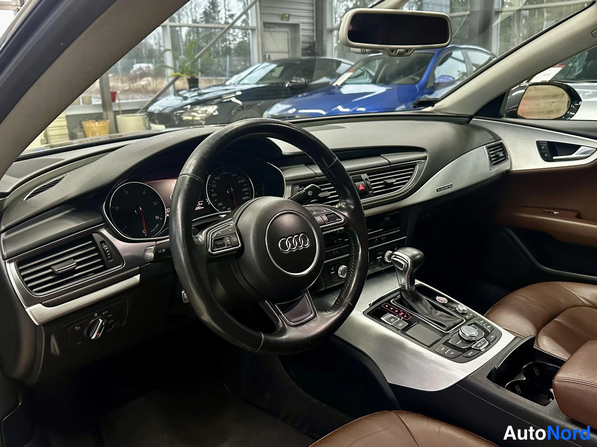 Musta Audi A7 Sportback 2011, kuva 8
