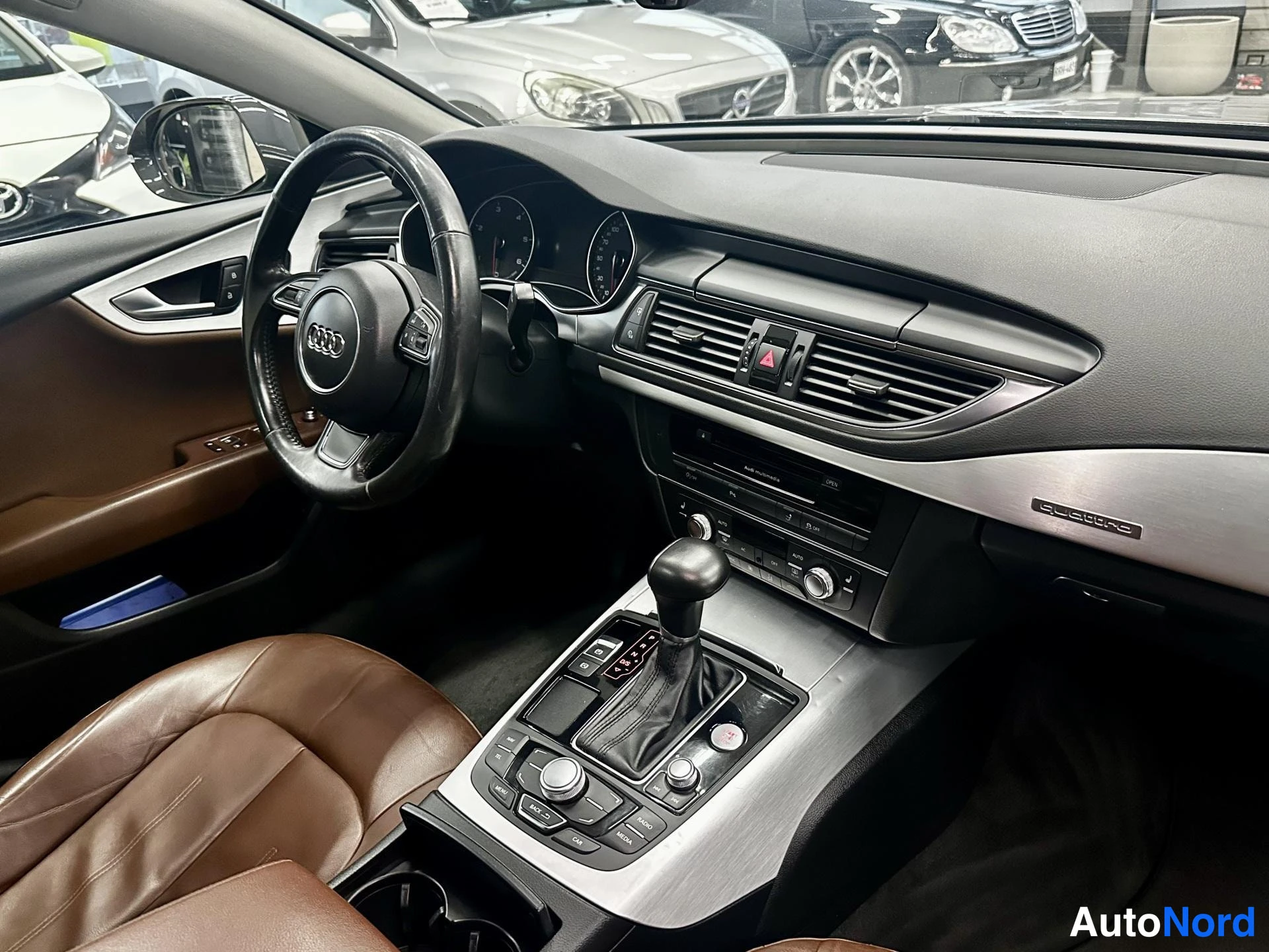 Musta Audi A7 Sportback 2011, kuva 9