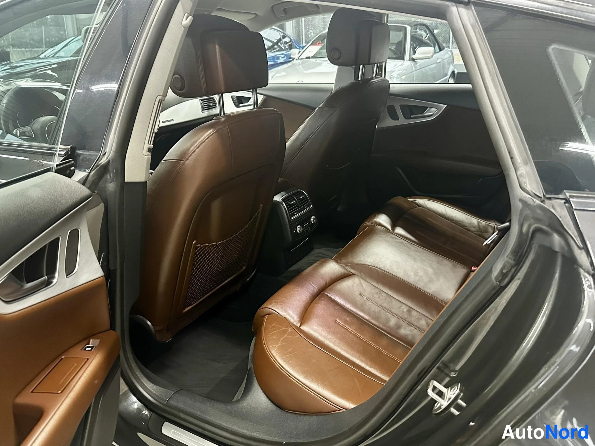 Musta Audi A7 Sportback 2011, kuva 13