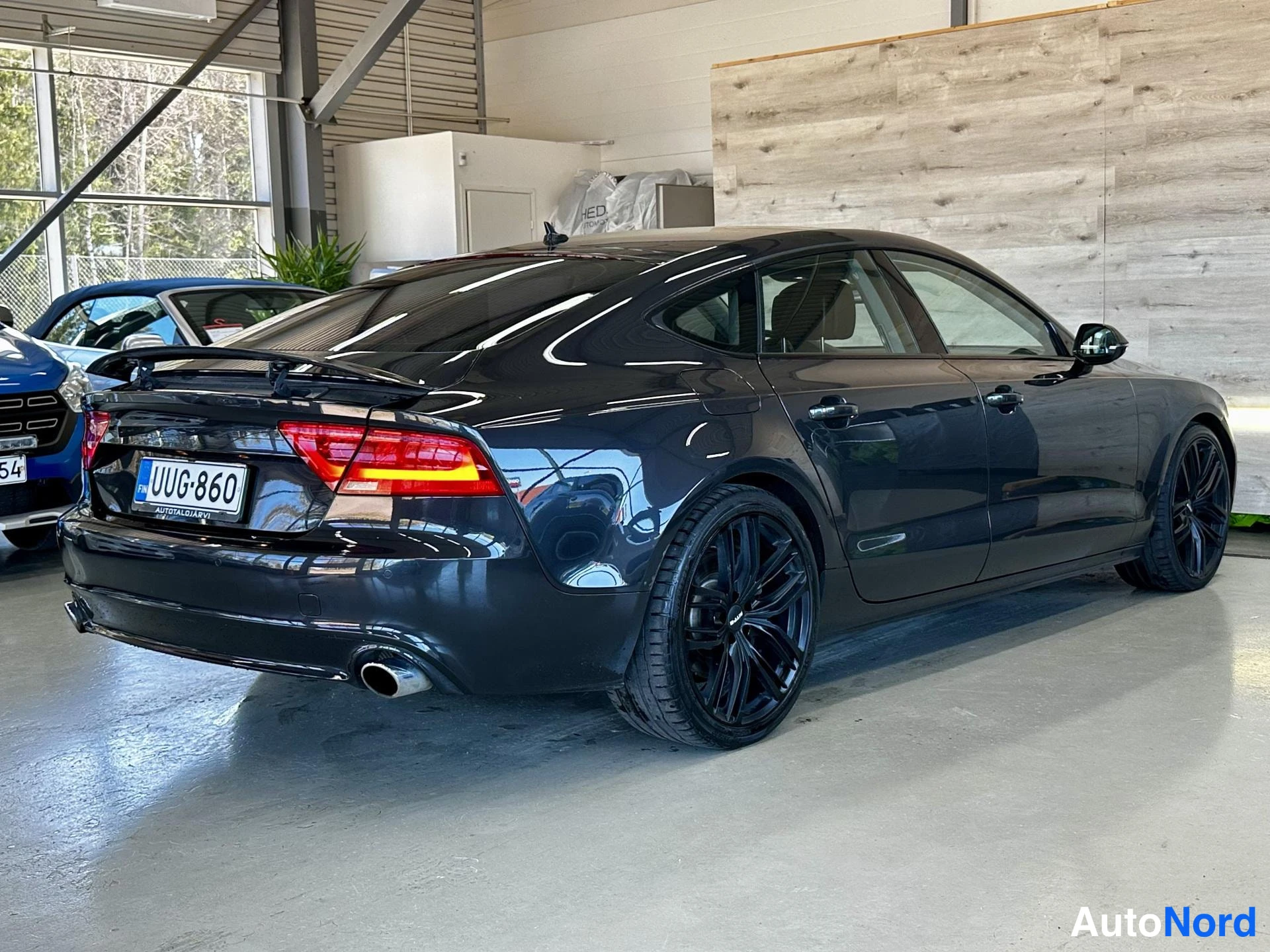 Musta Audi A7 Sportback 2011, kuva 6