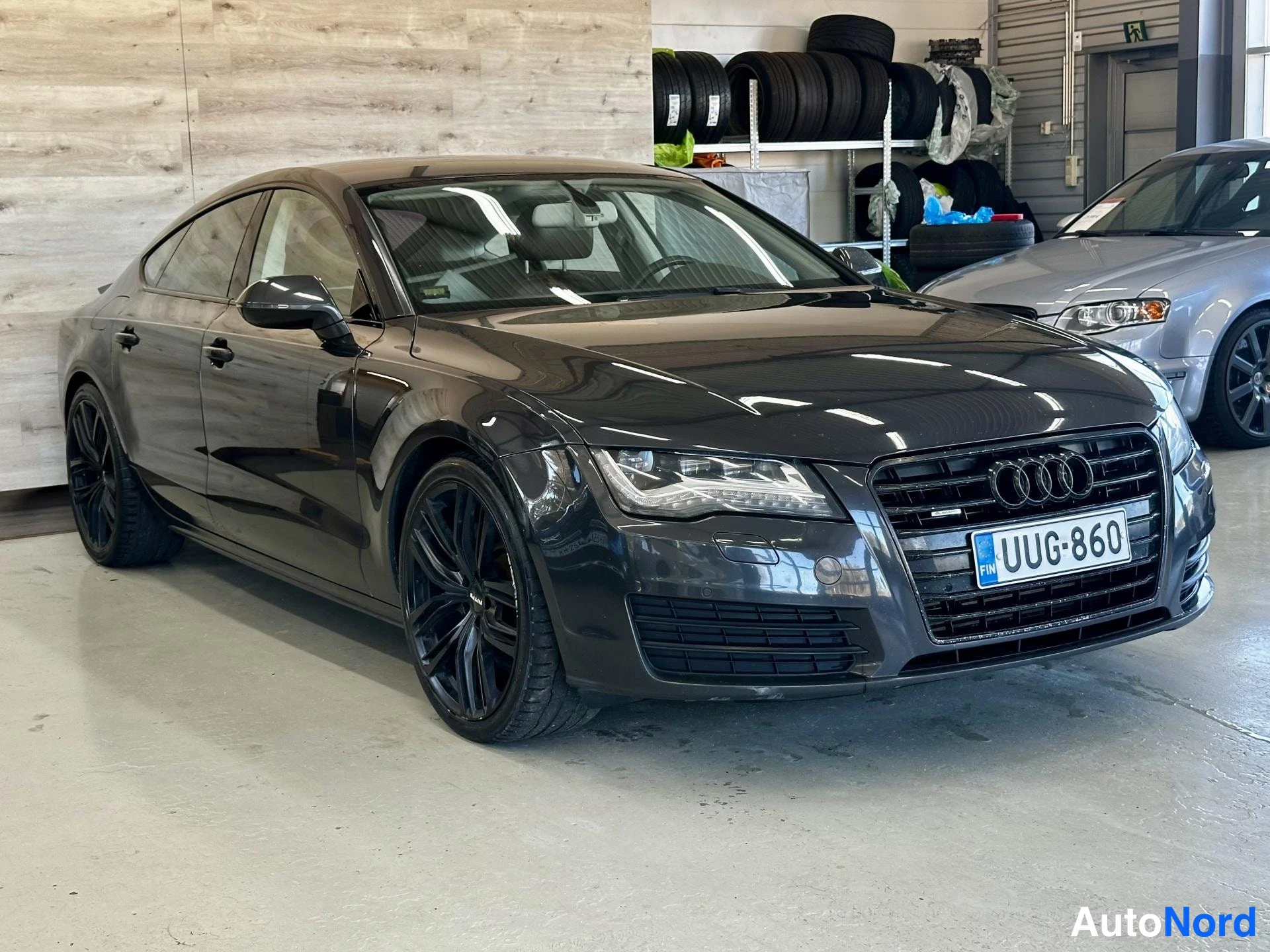 Musta Audi A7 Sportback 2011, kuva 3