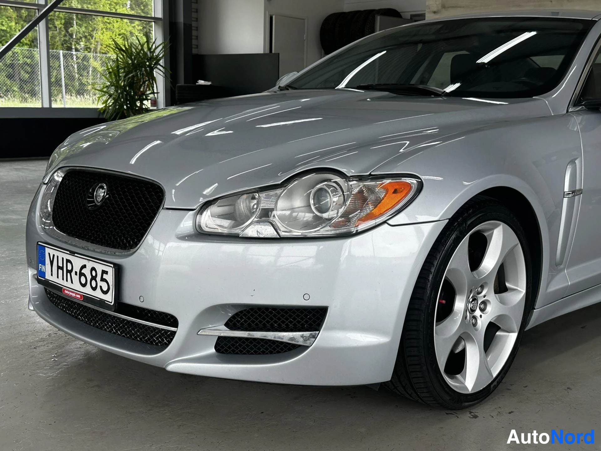 Hopea Jaguar XF 2011, kuva 2