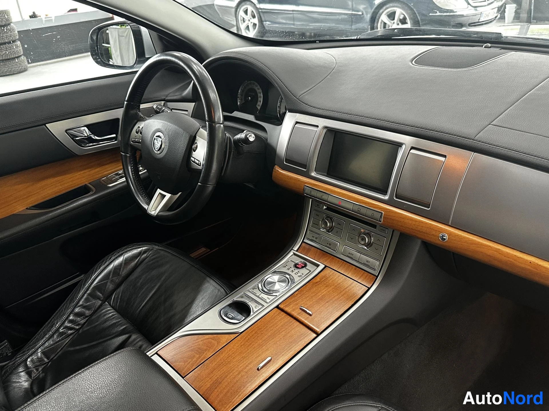 Hopea Jaguar XF 2011, kuva 11