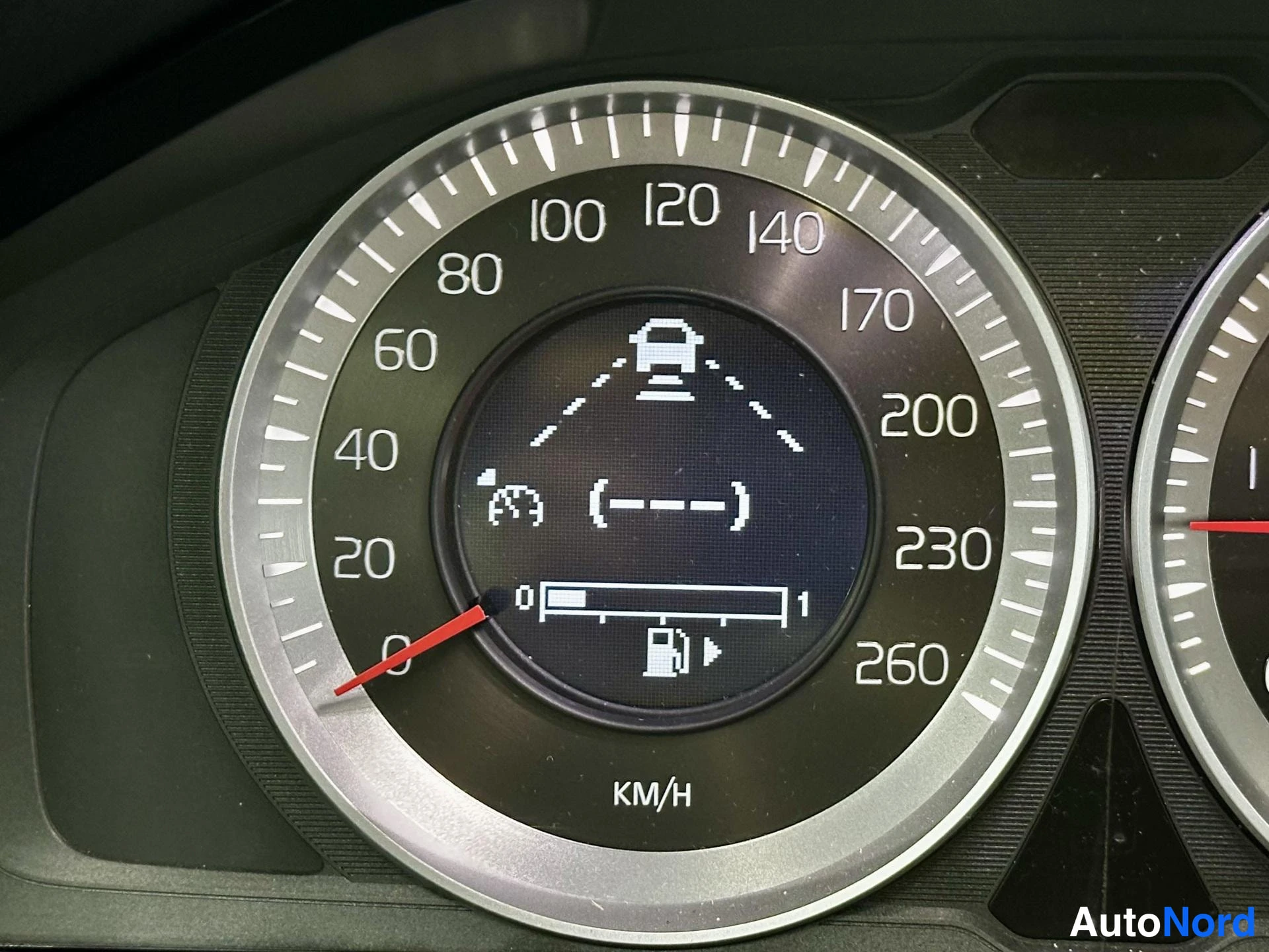 Harmaa Volvo V60 2013, kuva 19
