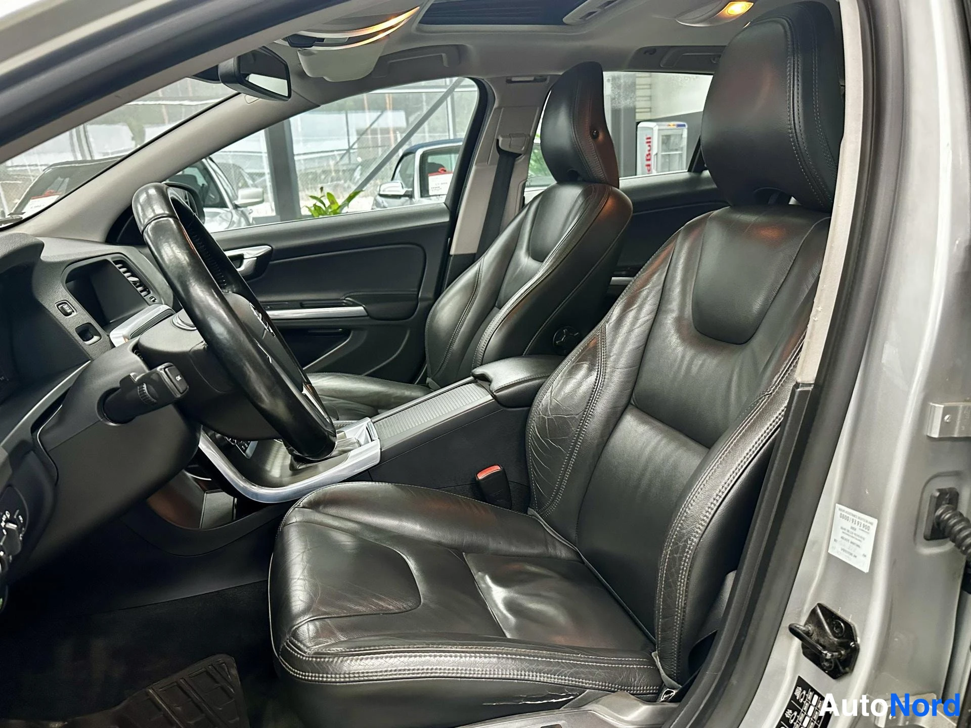 Harmaa Volvo V60 2013, kuva 10