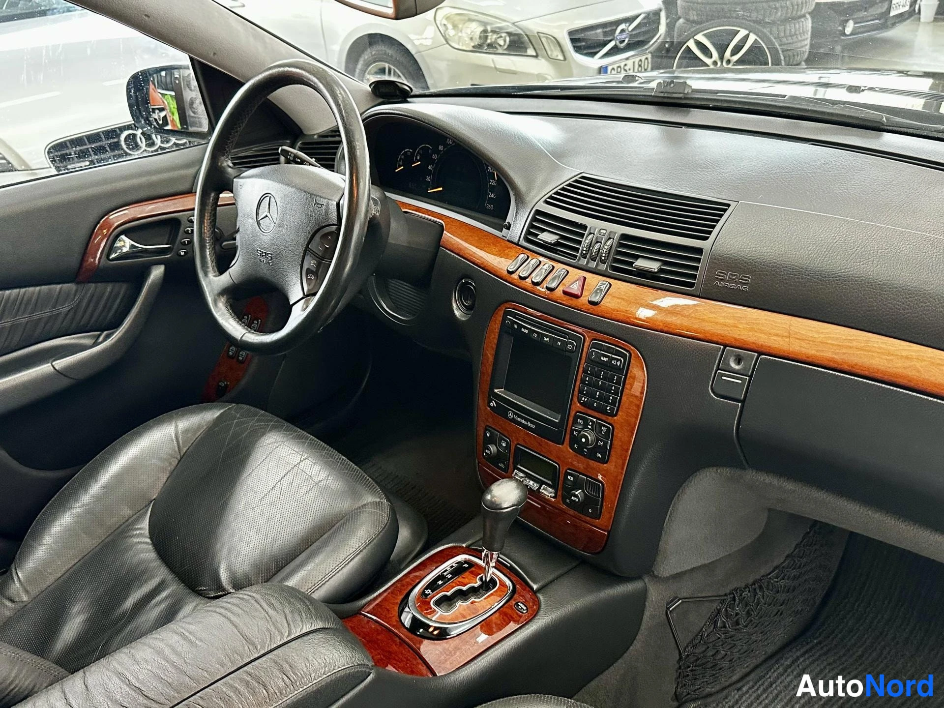 Musta Mercedes-Benz S 500 2000, kuva 9