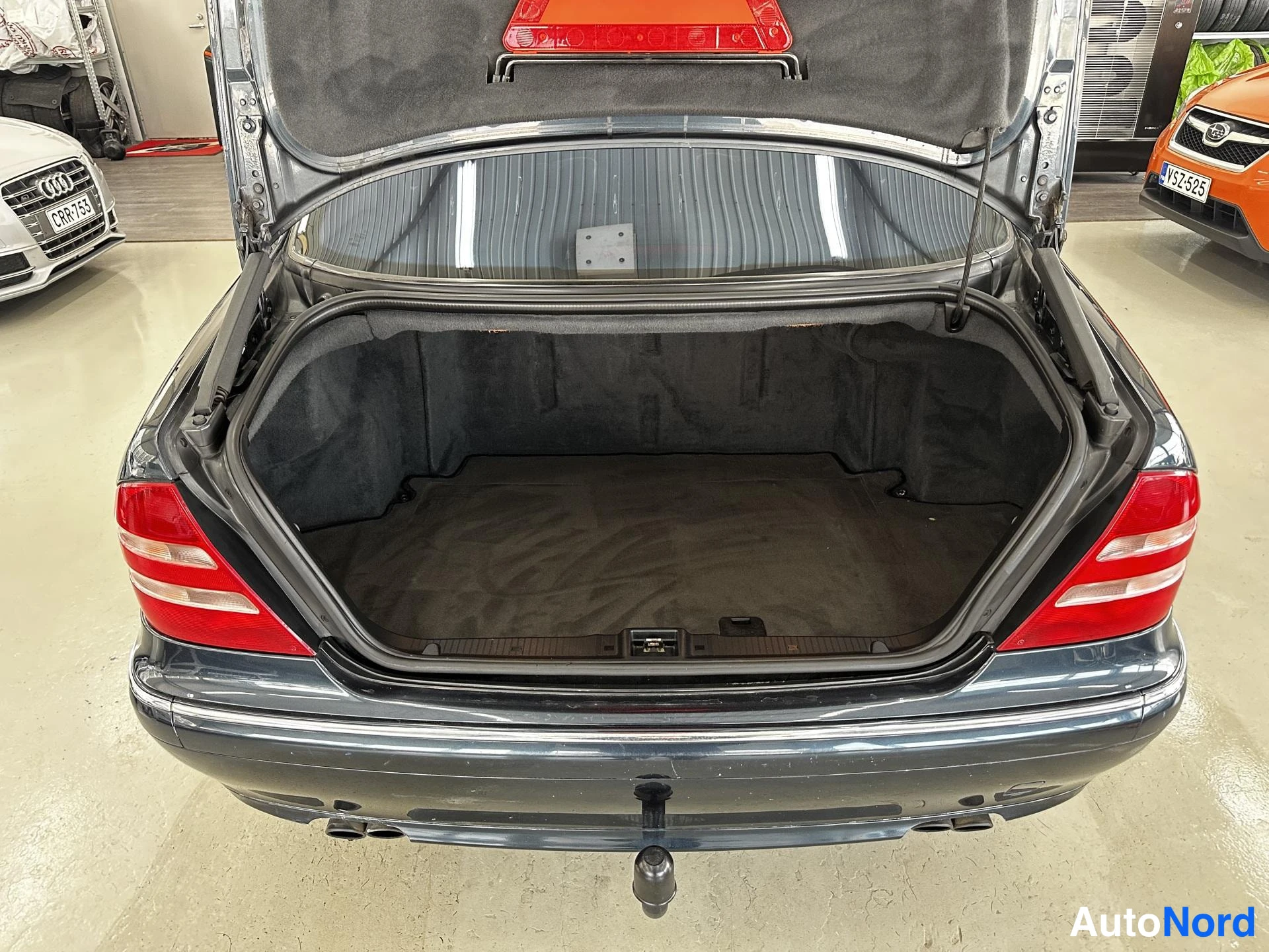 Musta Mercedes-Benz S 500 2000, kuva 14