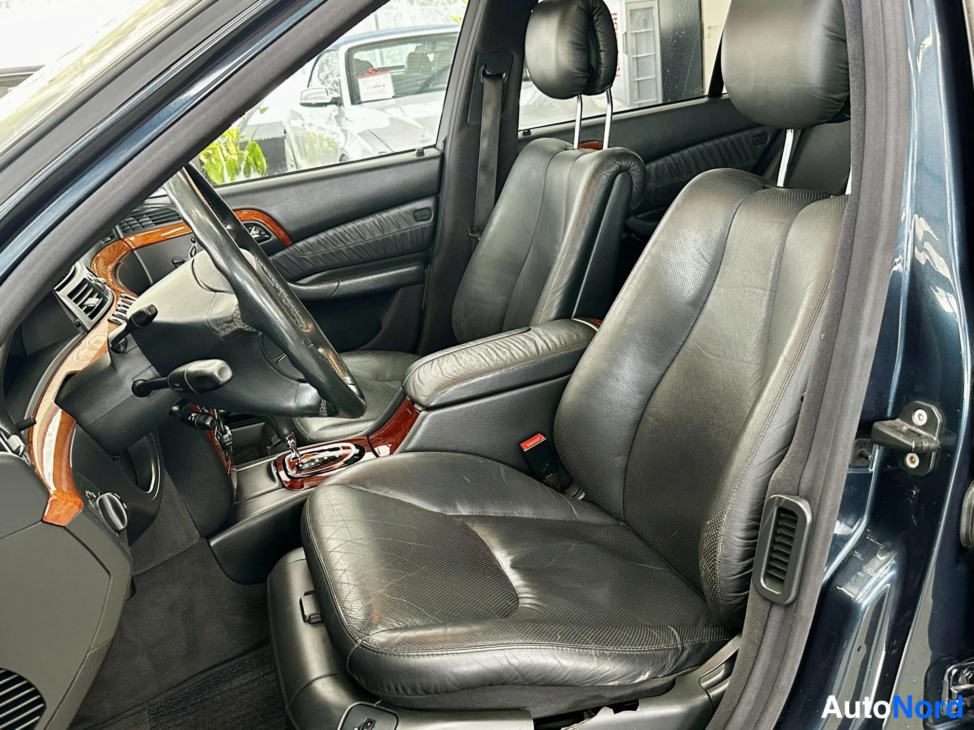 Musta Mercedes-Benz S 500 2000, kuva 11