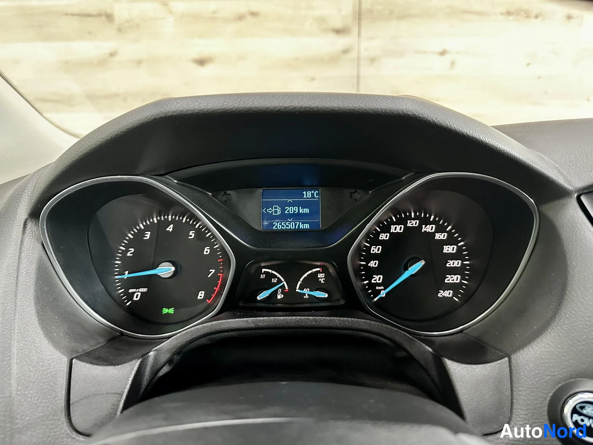 Harmaa Ford Focus 2011, kuva 15