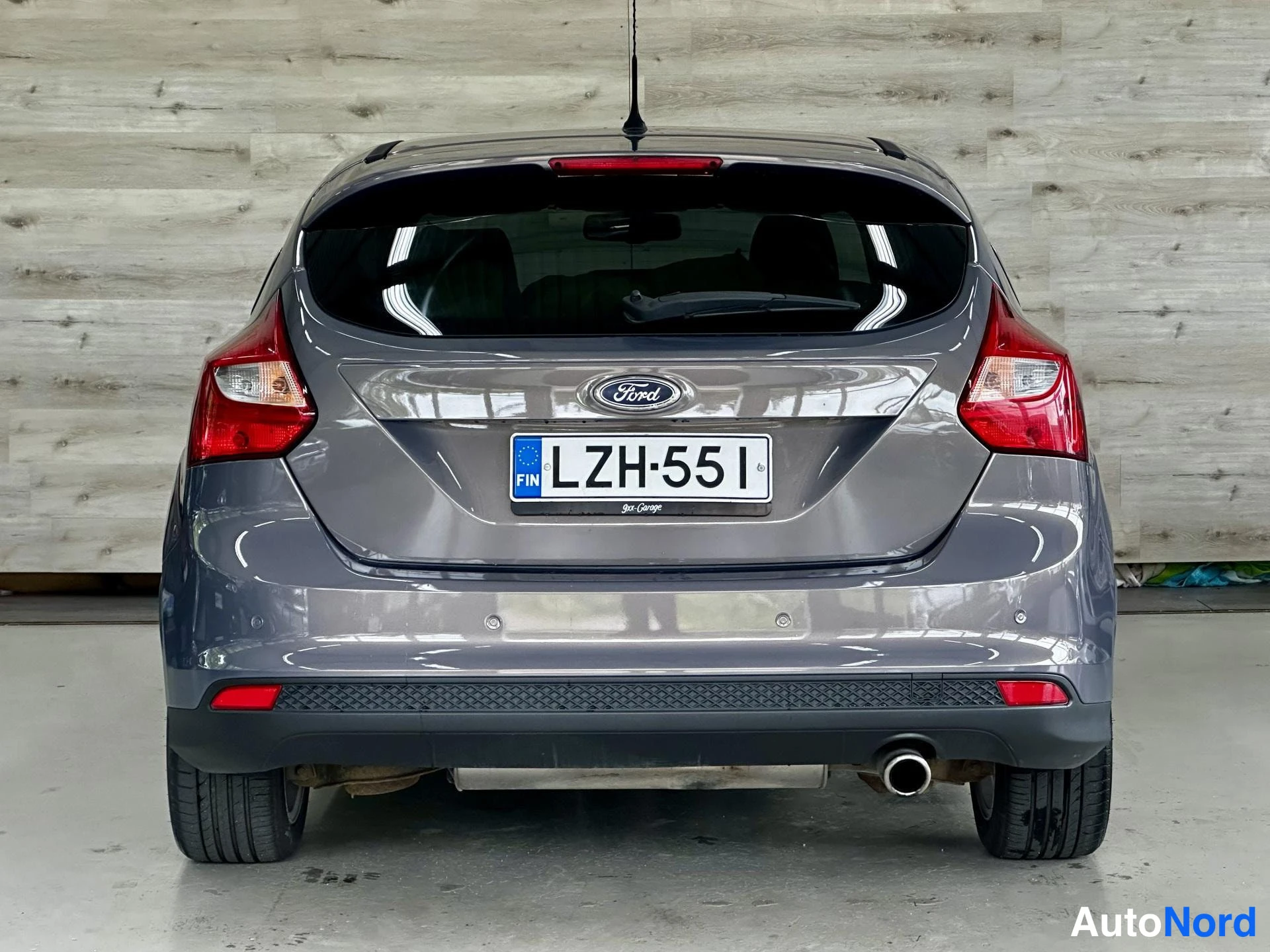 Harmaa Ford Focus 2011, kuva 6