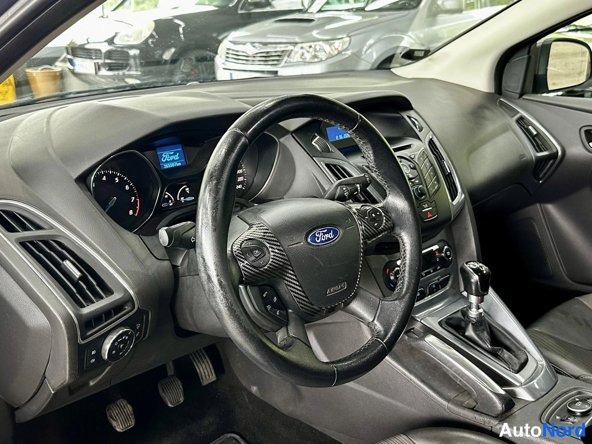 Harmaa Ford Focus 2011, kuva 7