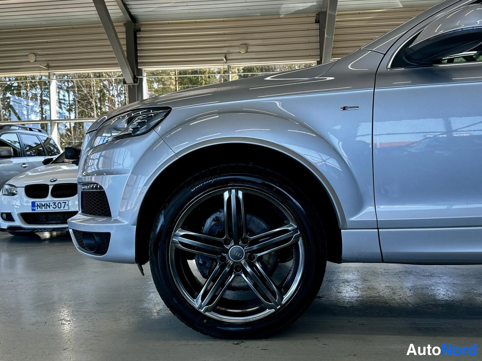 Hopea Audi Q7 2010, kuva 16