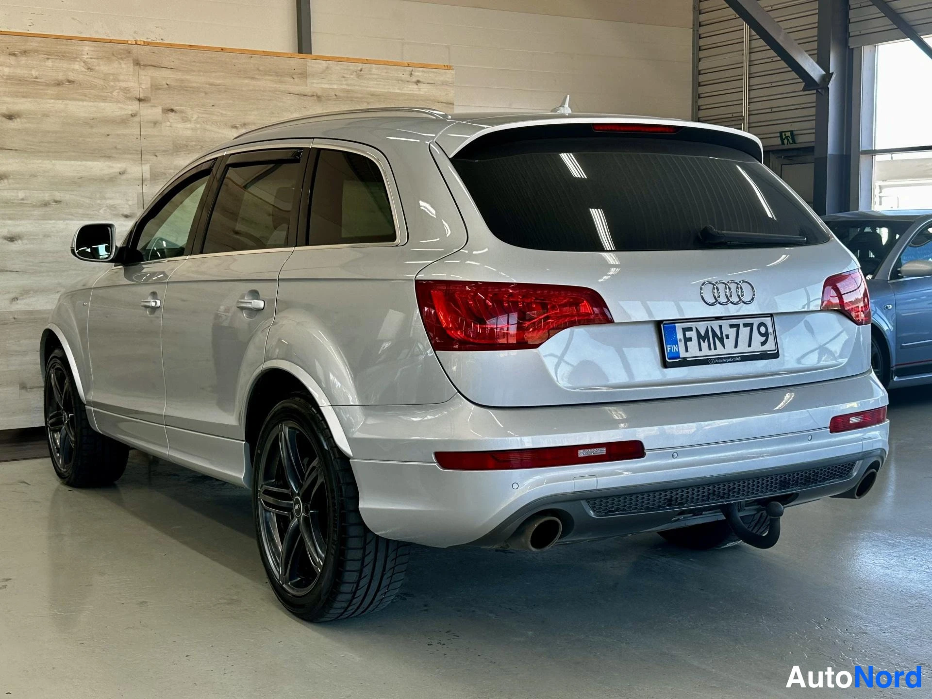 Hopea Audi Q7 2010, kuva 6