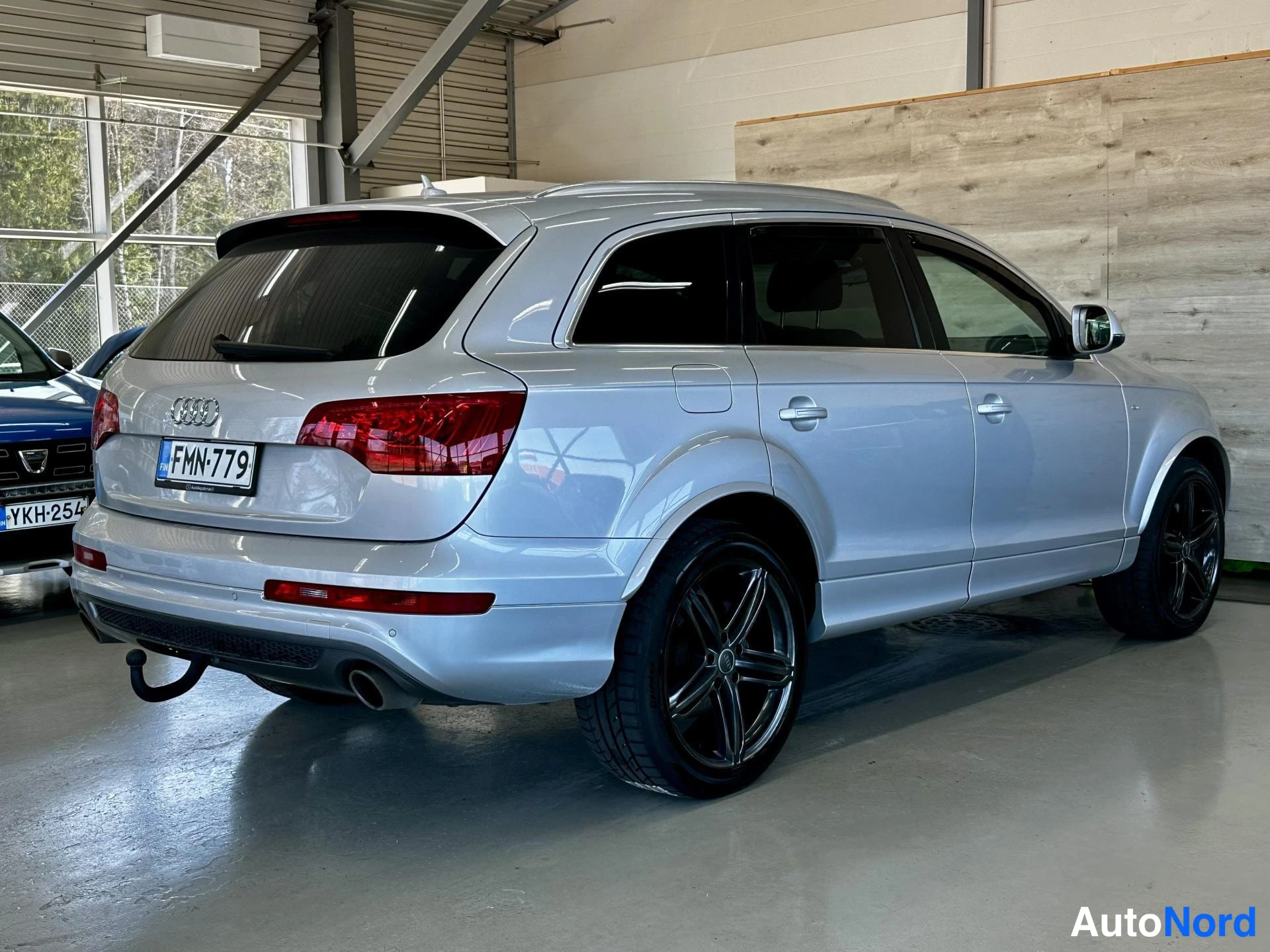 Hopea Audi Q7 2010, kuva 5