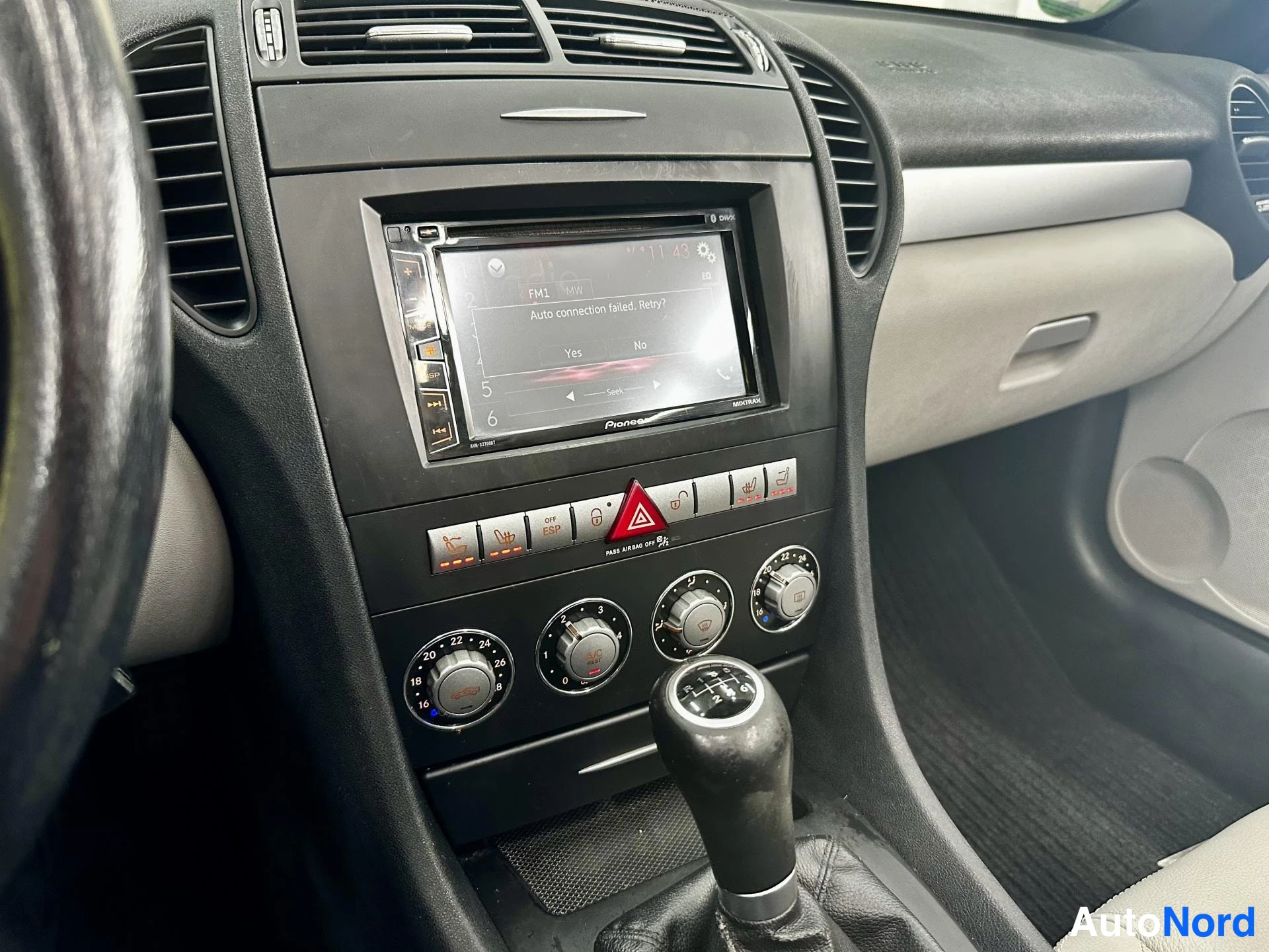 Sininen Mercedes-Benz SLK 200 2005, kuva 12
