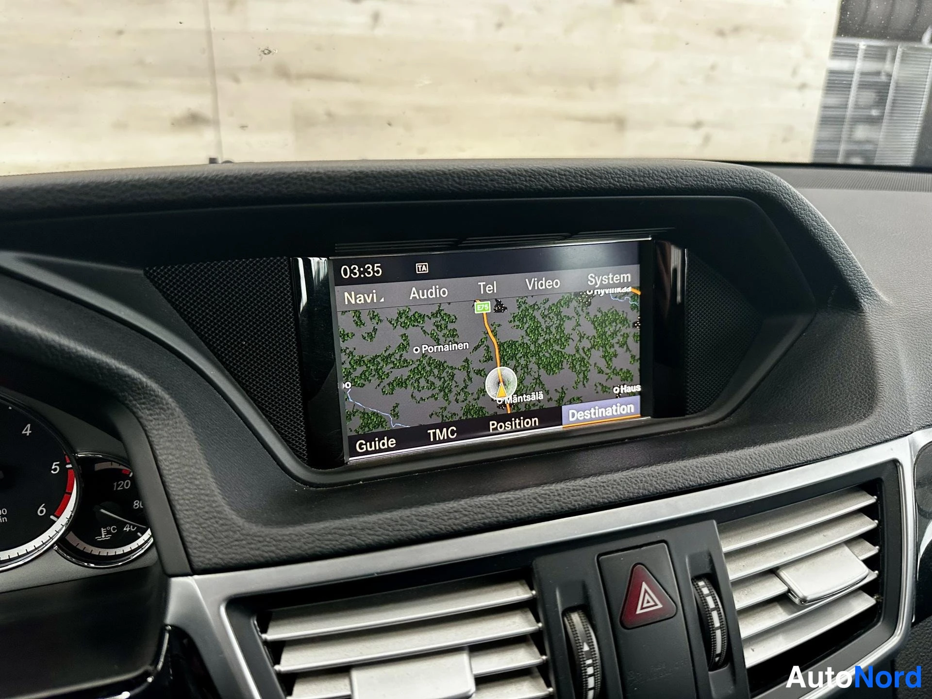 Musta Mercedes-Benz E 350 CDI 4MATIC 2010, kuva 20