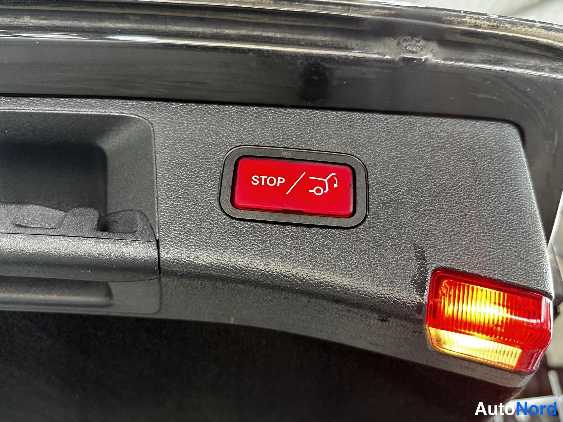 Musta Mercedes-Benz E 350 CDI 4MATIC 2010, kuva 23