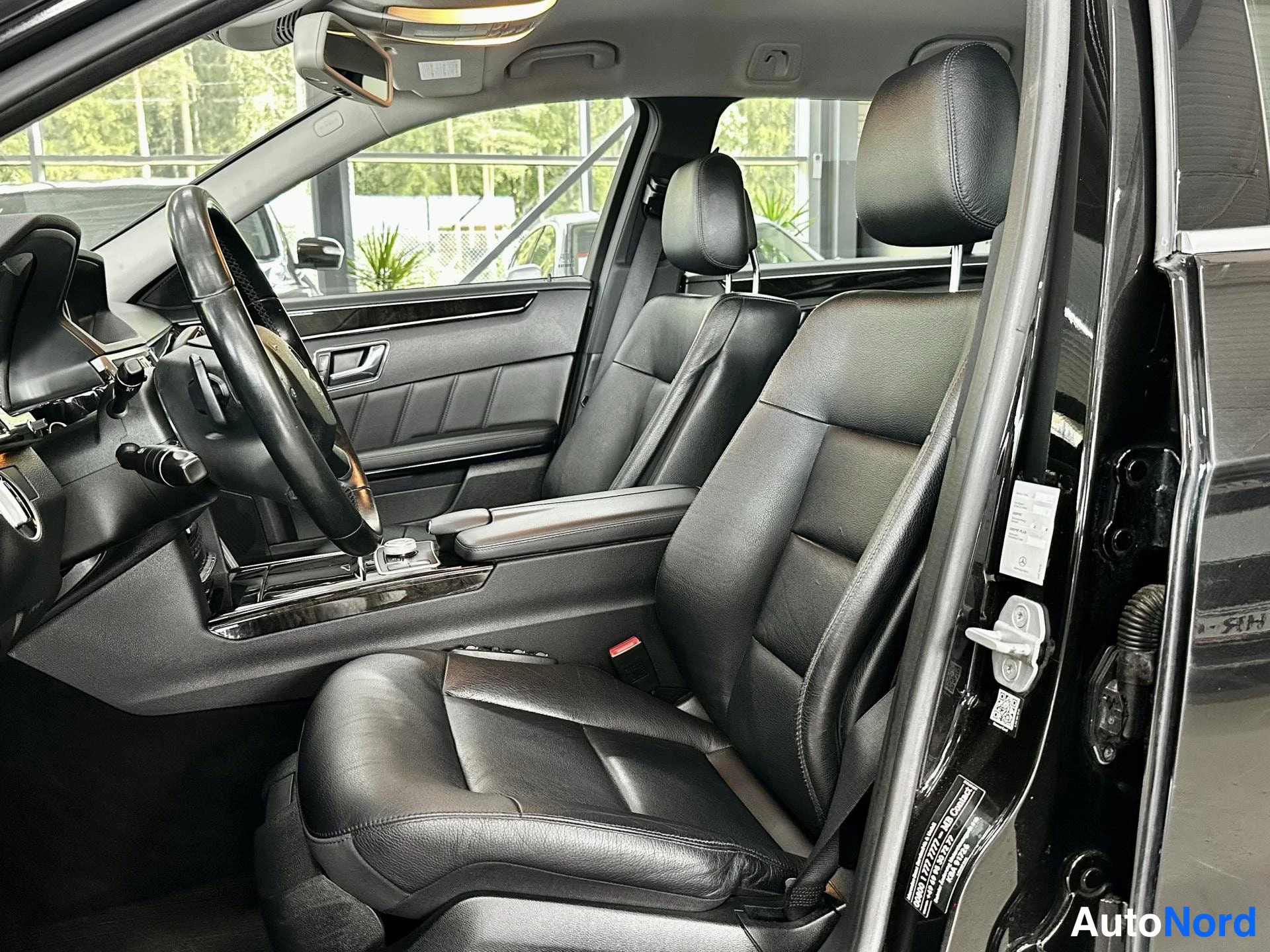 Musta Mercedes-Benz E 350 CDI 4MATIC 2010, kuva 13
