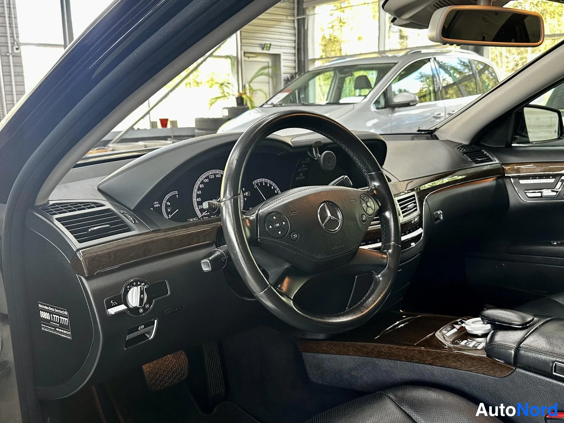 Musta Mercedes-Benz S 350 2010, kuva 10