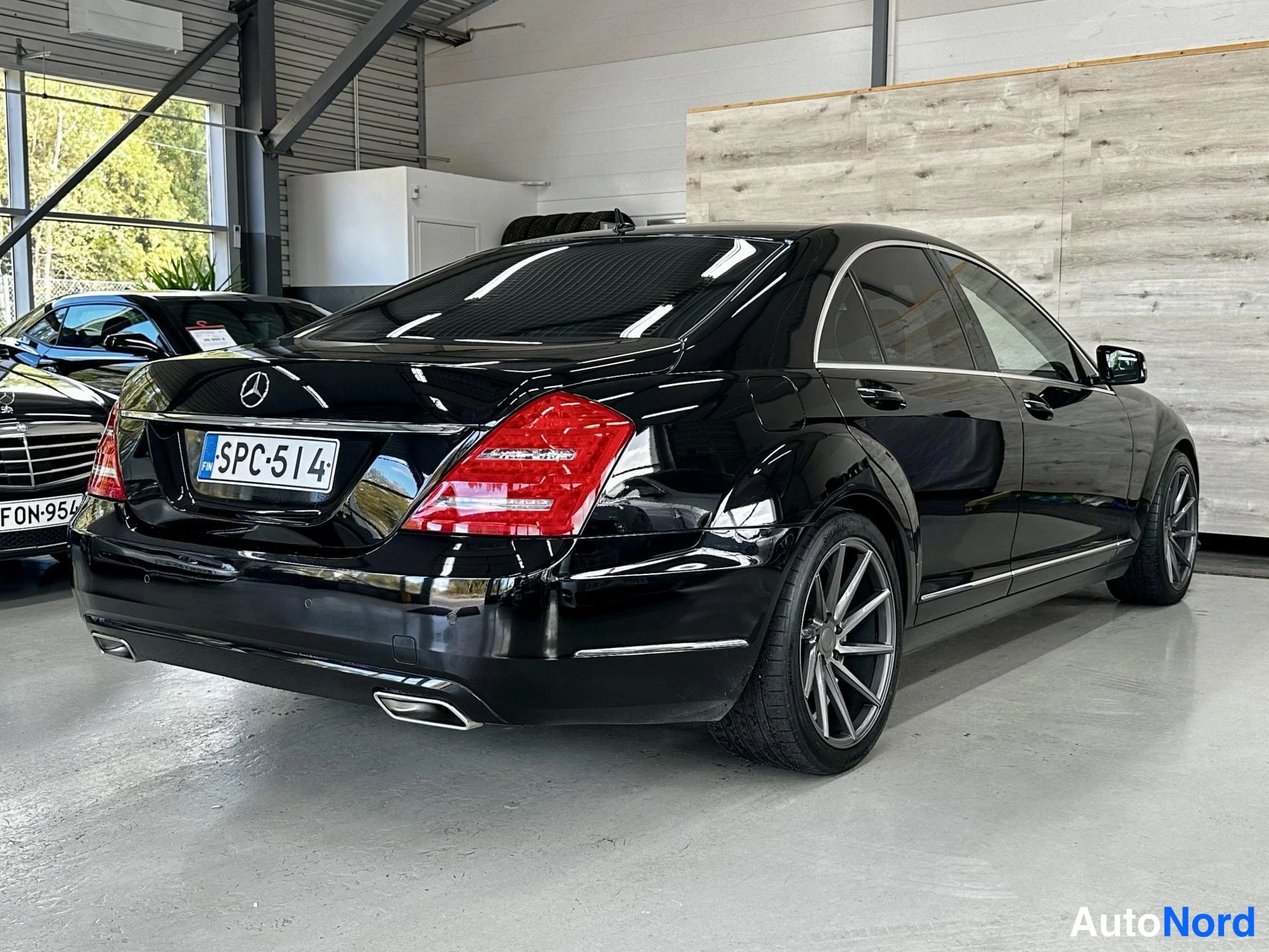 Musta Mercedes-Benz S 350 2010, kuva 6