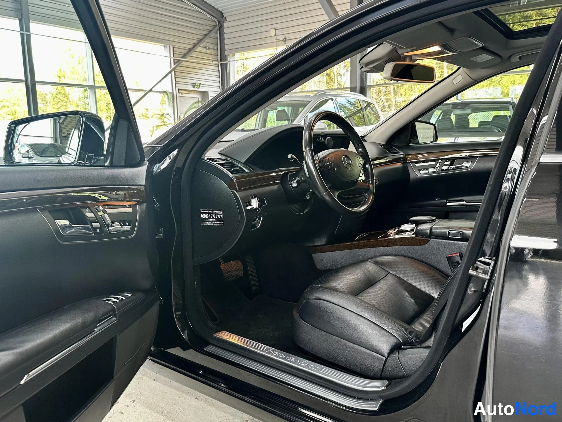 Musta Mercedes-Benz S 350 2010, kuva 9